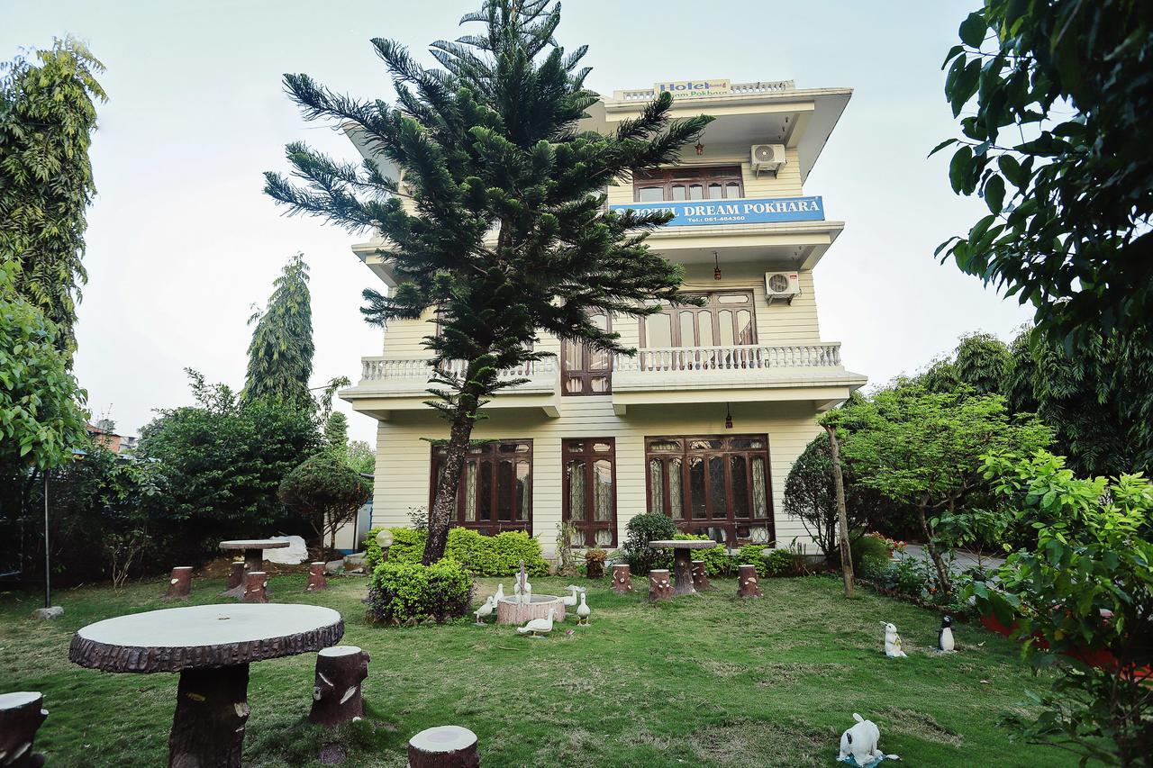 Hotel Dream Pokhara Exteriör bild