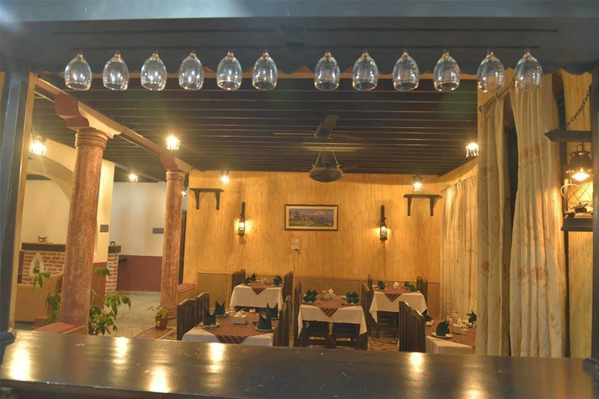 Hotel Dream Pokhara Exteriör bild