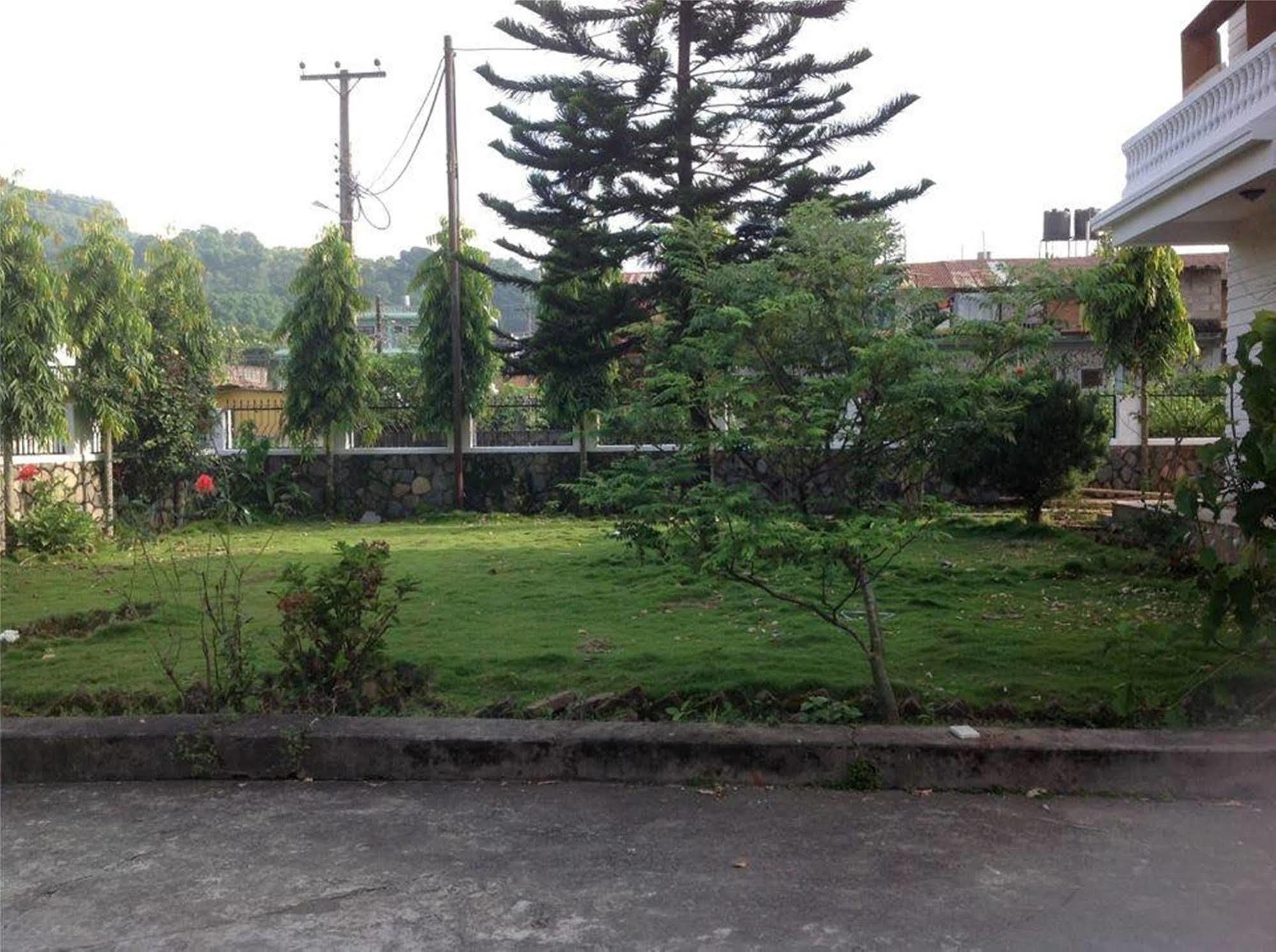 Hotel Dream Pokhara Exteriör bild