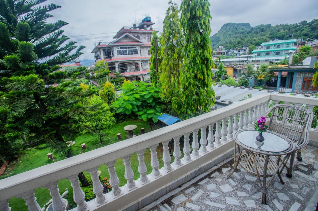 Hotel Dream Pokhara Exteriör bild